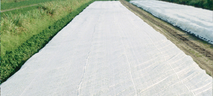 Cover more field in less time with acre-size rolls.
