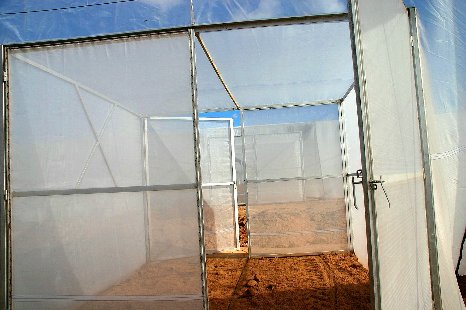 Detail — Double Door with Tunnel (Clean Room)